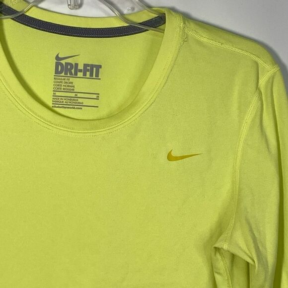 Nike dri fit long sleeve athletic shirt, size medium  - Picture 4 of 8